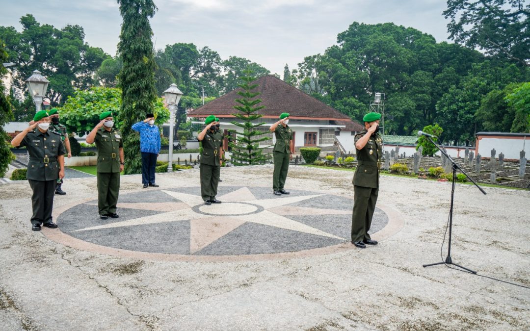 Ziarah Dalam Rangka HUT Penerangan TNI AD ke-71