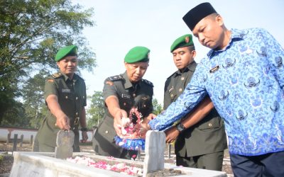 HUT KE-72 PENERANGAN TNI AD,PENHUMAS AKMIL GELAR ZIARAH ROMBONGAN