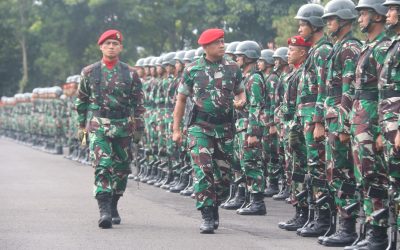 Taruna Tk IV Akademi MiliterLaksanakan Pendidikan Para Dasar