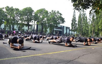 Organik Akmil Laksanakan Senam Sparko