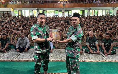 Bantuan 100 Mushaf Al-Quran Untuk Masjid Al-Jihad Akademi Militer
