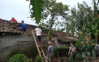Bedah Rumah Dalam Rangka Hari Bhakti Taruna Akademi Militer