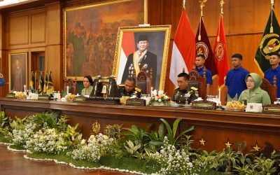 Makan Siang Perpisahan Gubernur Akmil Bersama Taruna di Rukan Husein Akmil