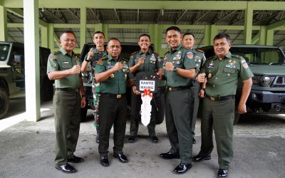 Gubernur Akademi Militer Serahkan Kendaraan Maung untuk Batalyon Taruna