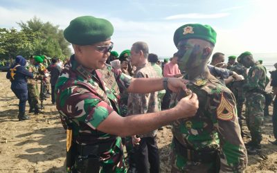 Taruna Akmil Kecabangan Infanteri Resmi Menyandang Baret dan Brevet Infanteri