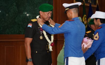 Gelar Tradisi Pelepasan Wagub Akmil Menuju Tugas Baru Sebagai Kapuspen TNI