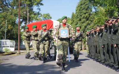 Pelepasan Jenazah Letkol Czi Yulis Wahyu Prasetyo, S.T., Dipimpin Gubernur Akmil