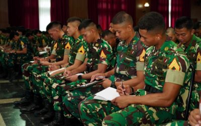 Gubernur Akmil Berikan Pengarahan Geopolitik Dunia Kepada Taruna Tingkat I, II, dan III